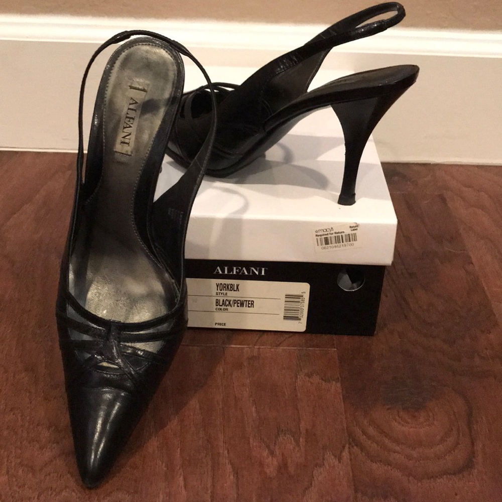 Alfani “York” Women’s Heels